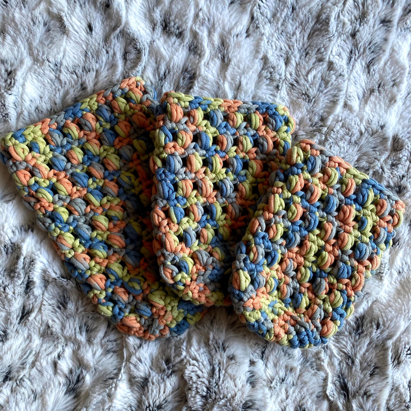 multicolor iced coffee cozy. beverage koozie.