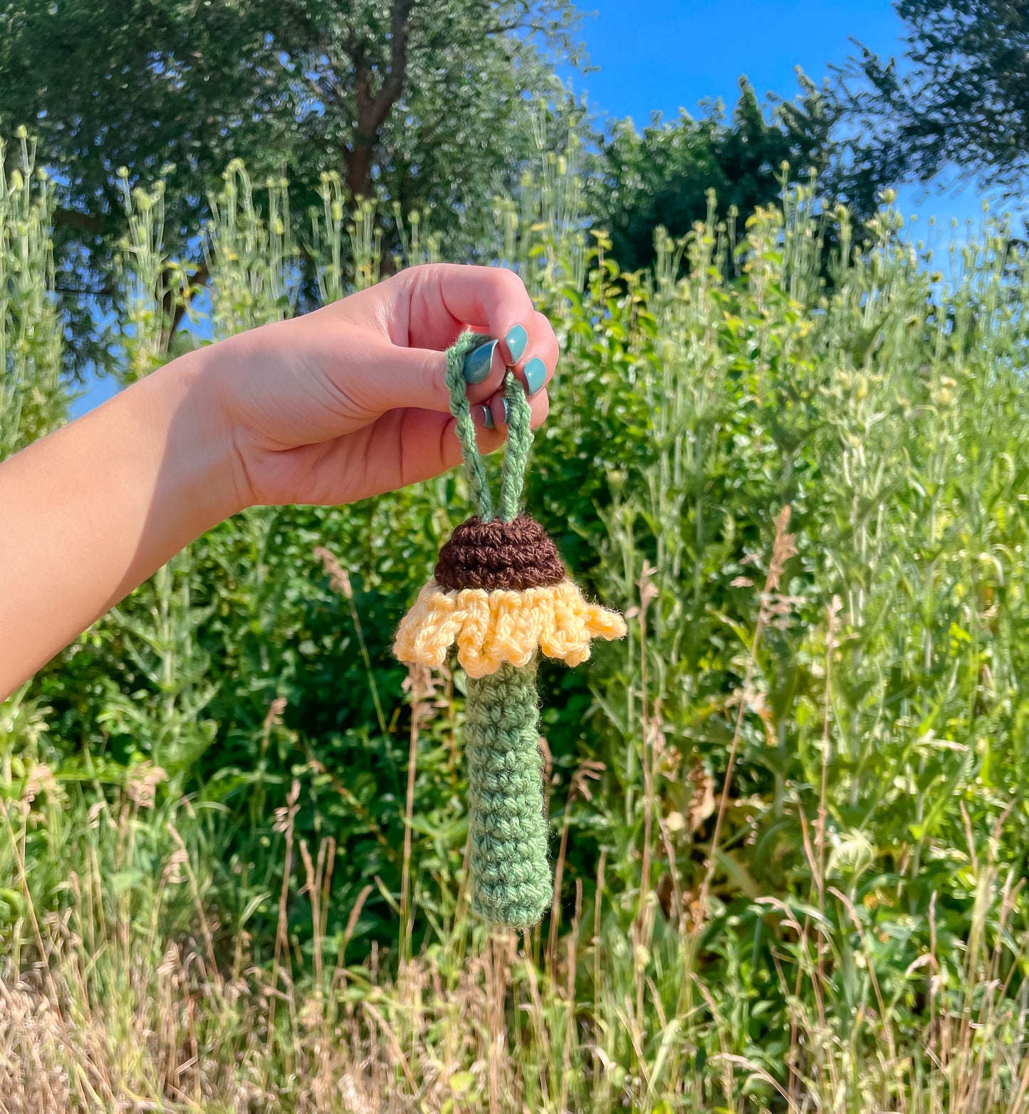 Sunflower Vape Holder Keychain Crochet Pattern (Digital Download)