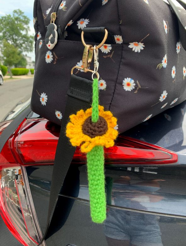 Sunflower Vape Holder Keychain Crochet Pattern (Digital Download)